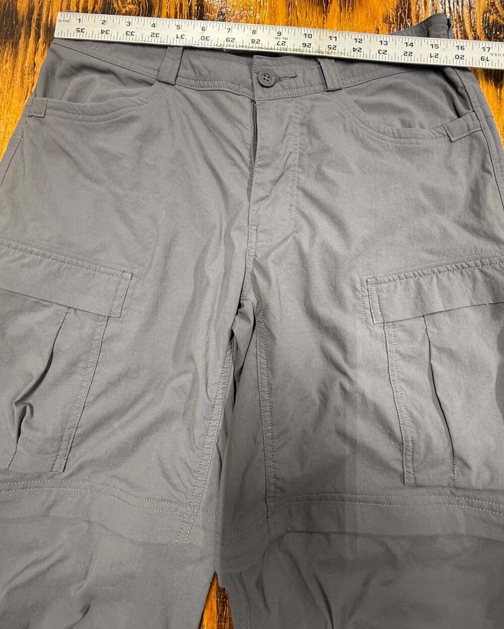 REI Co-op Sahara Cargo Shorts Size 36 Gray Nylon Outdoor